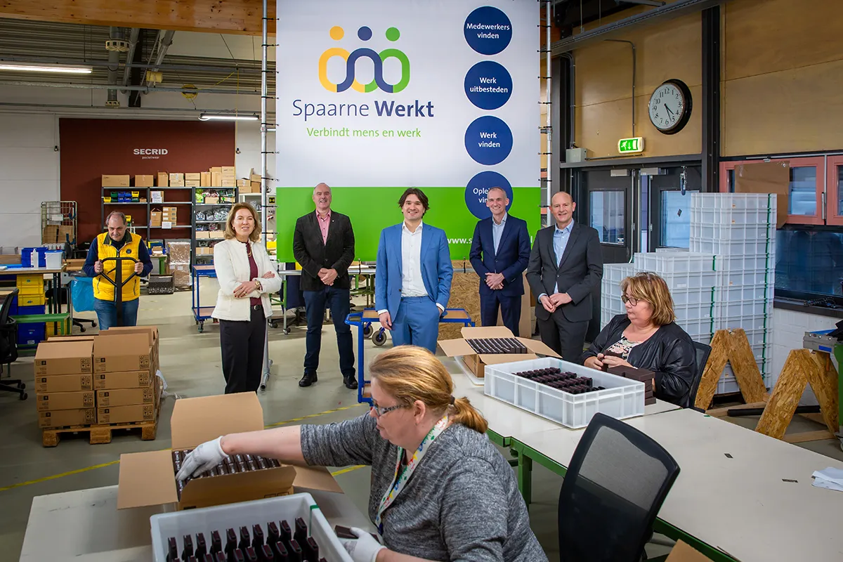 spaarne werkt statiefoto bestuur directeur medewerkers 20 12 21