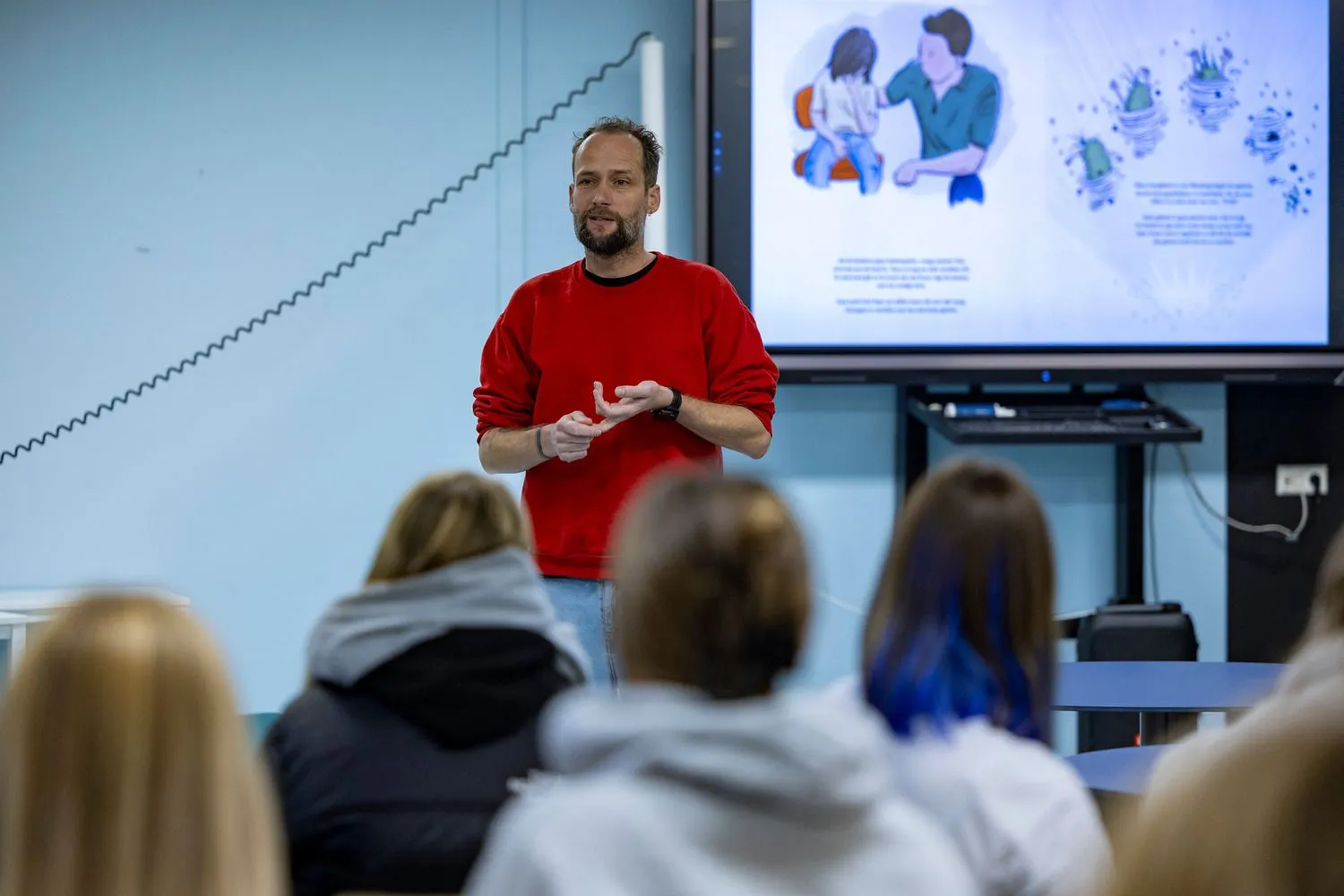 wouter vaessen met studenten nova over niet leuke geheimen