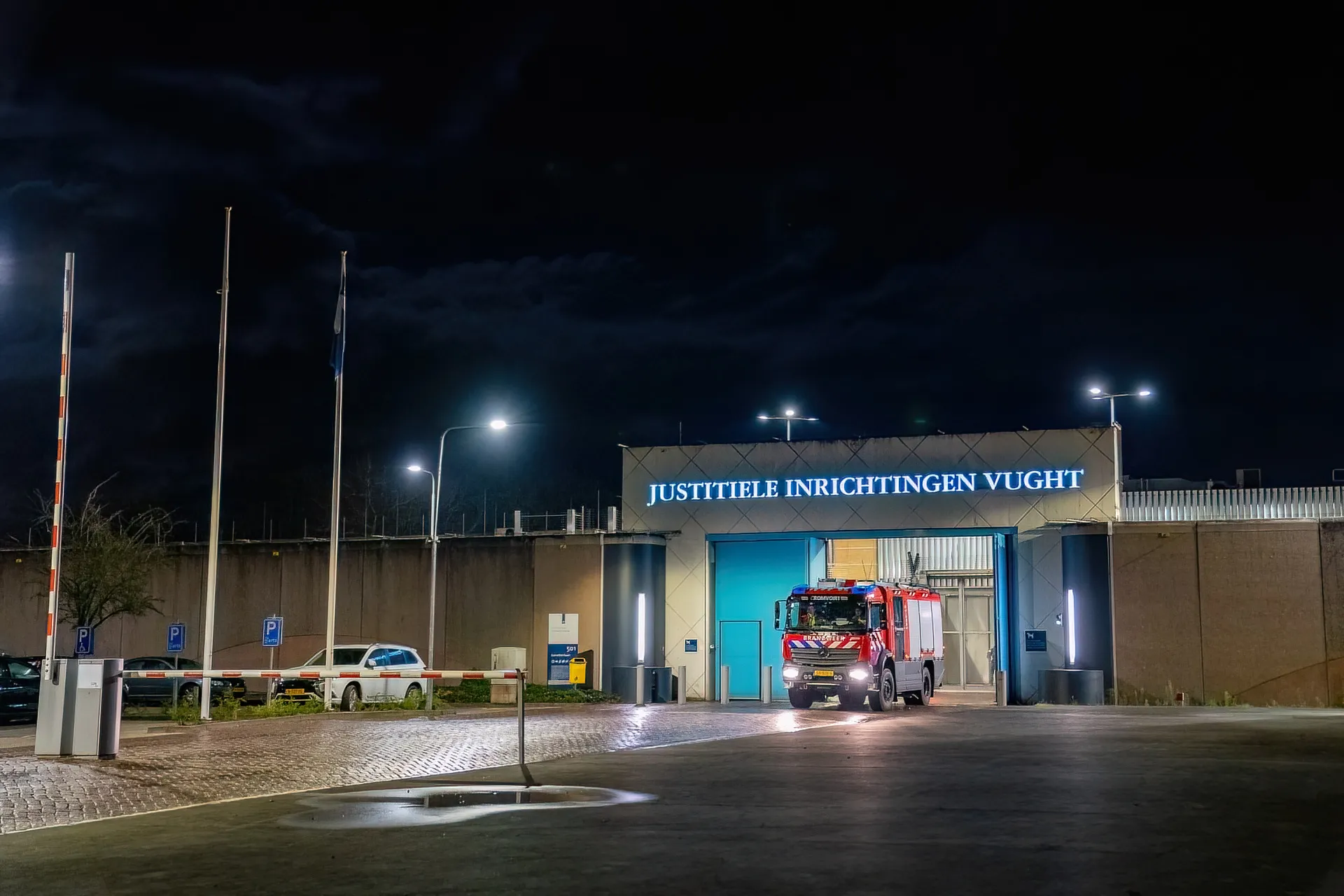 avp02353 denoiseai low light