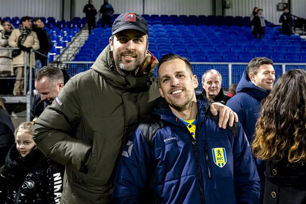 download 121022 s1000x1000