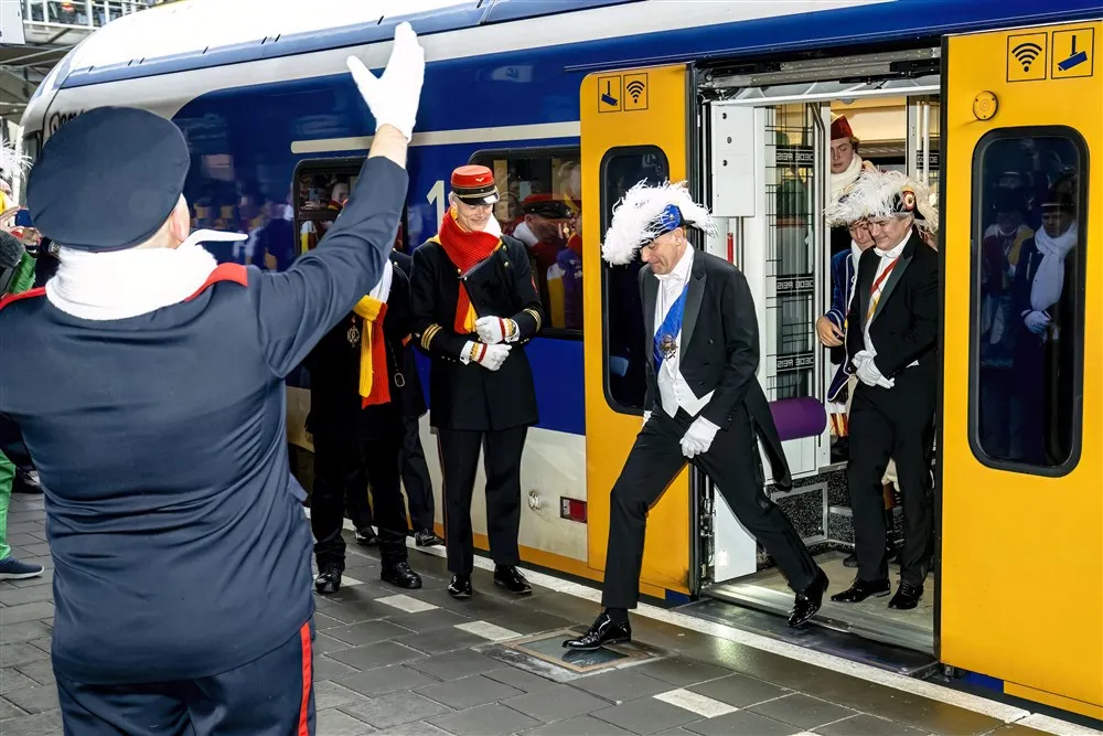 download 122871 s1000x1000