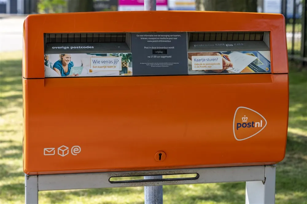 download 68473 s1000x1000