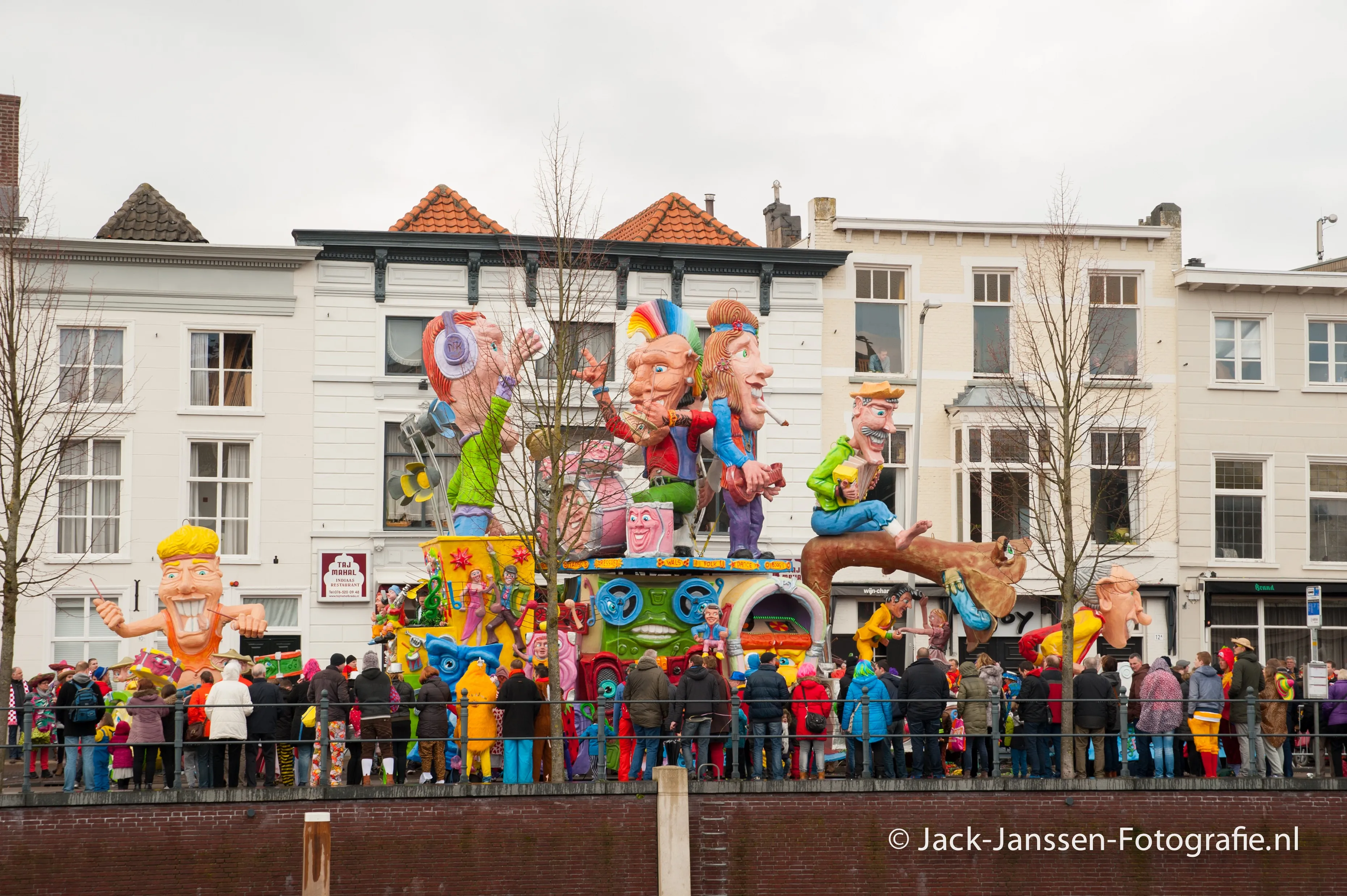 carnaval 2016 groteoptocht 6 maart 32 van 33