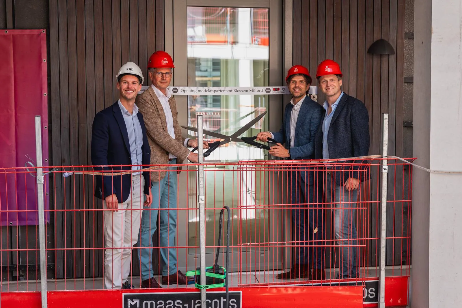 20250611 mj start afbouw blossem milford lr 21