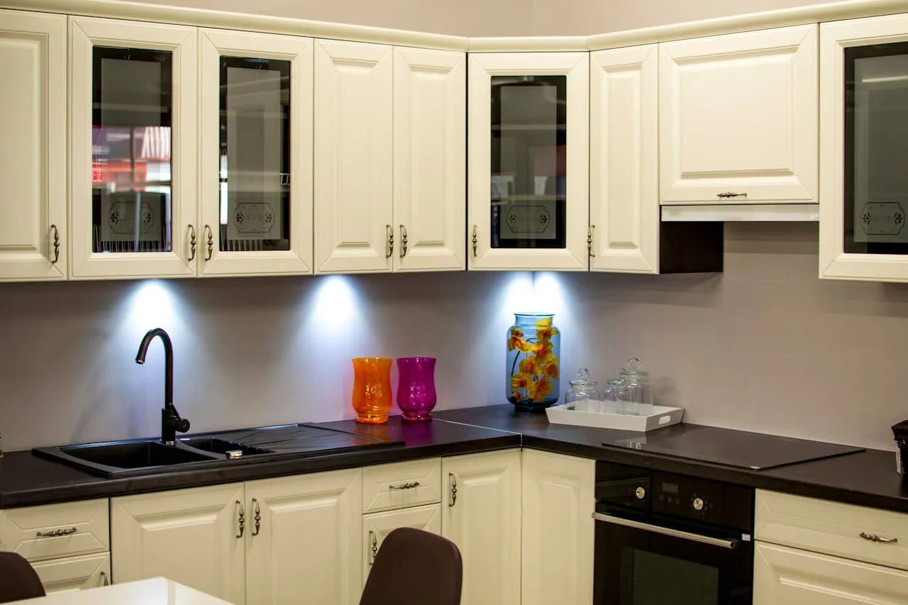 pexels-asphotograpy-94865-witte-keuken