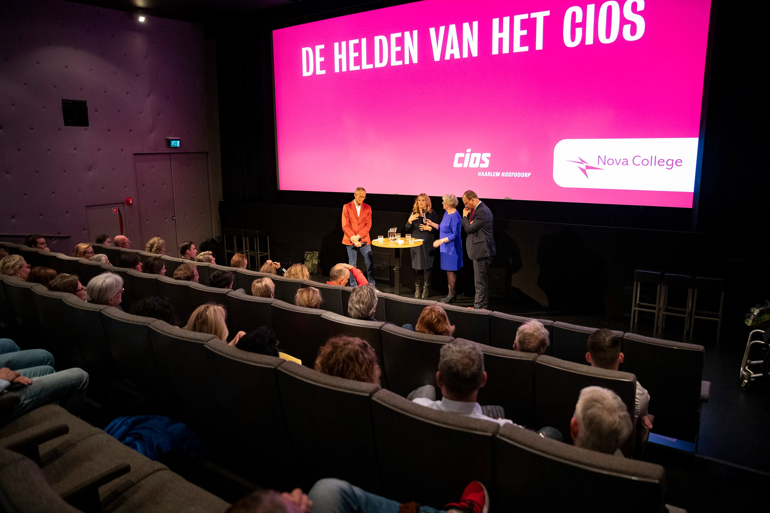 premiere helden vh cios 1