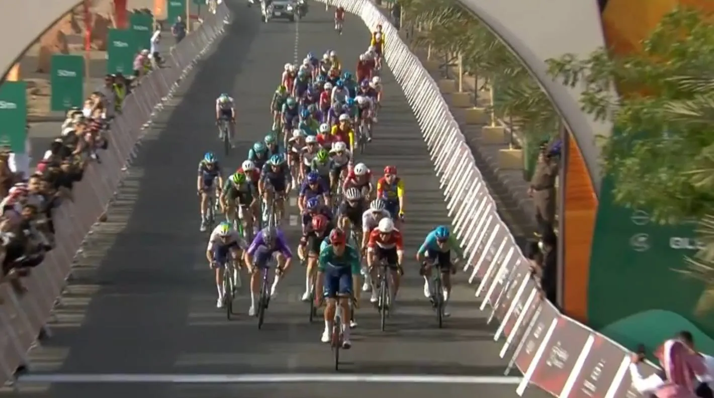 Jonathan Milan gana en el AlUla Tour 2026