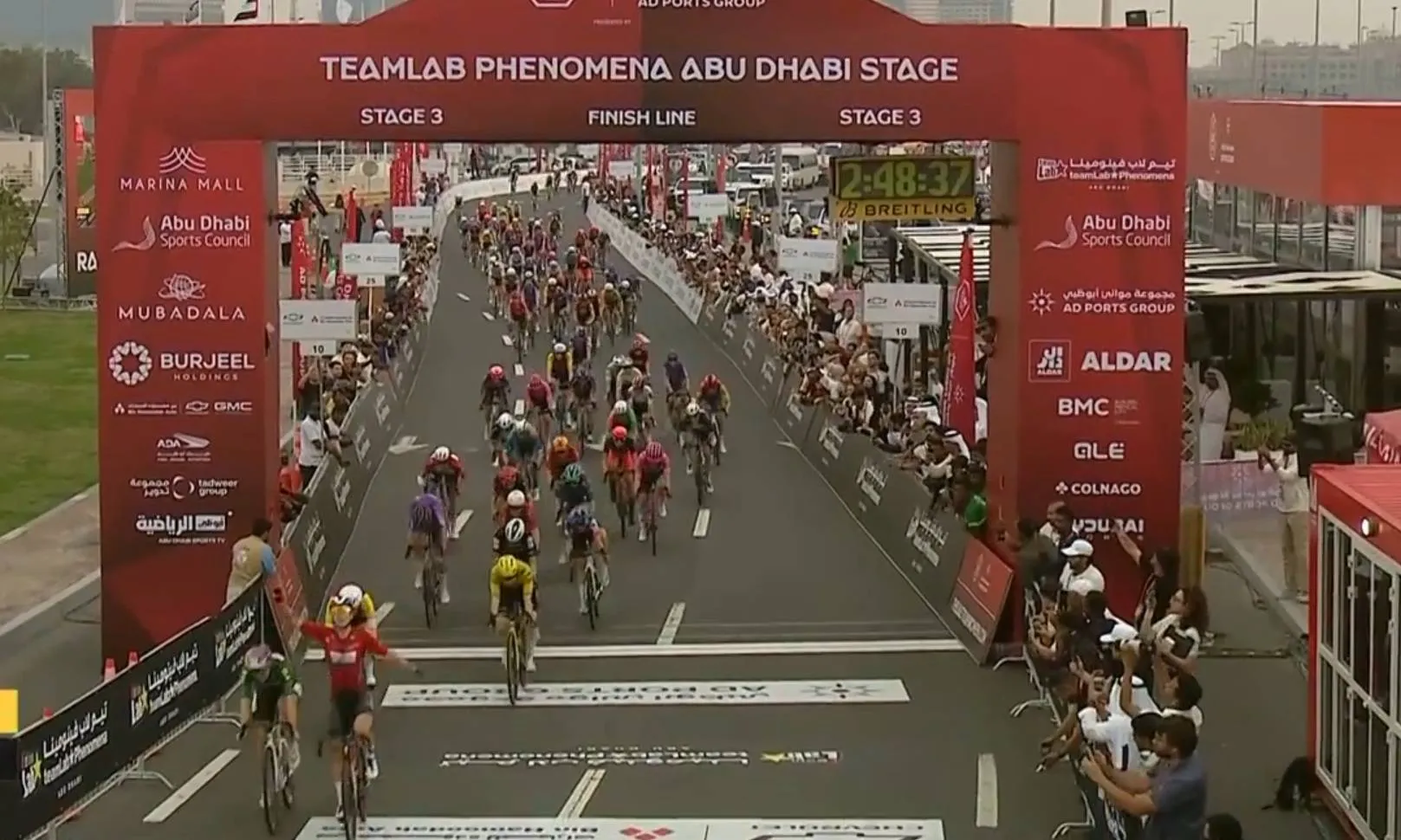 Lorena Wiebes gana la etapa 3 del UAE Tour Femenino 2026