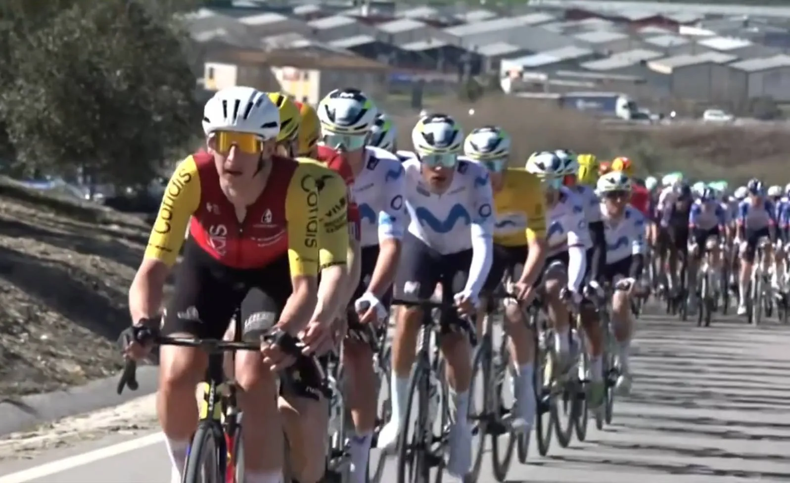 Movistar Team, controlando el pelotón en la etapa 3 de la Vuelta a Andalucía 2026