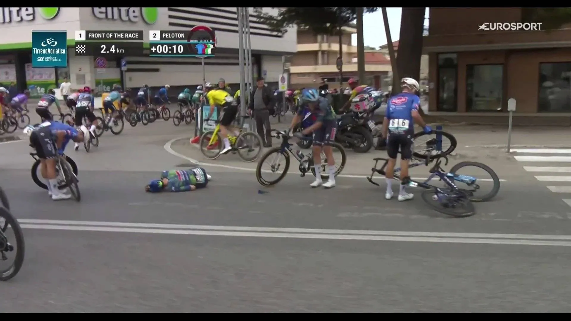 Paul Magnier and Jasper Philipsen crash at Tirreno-Adriatico