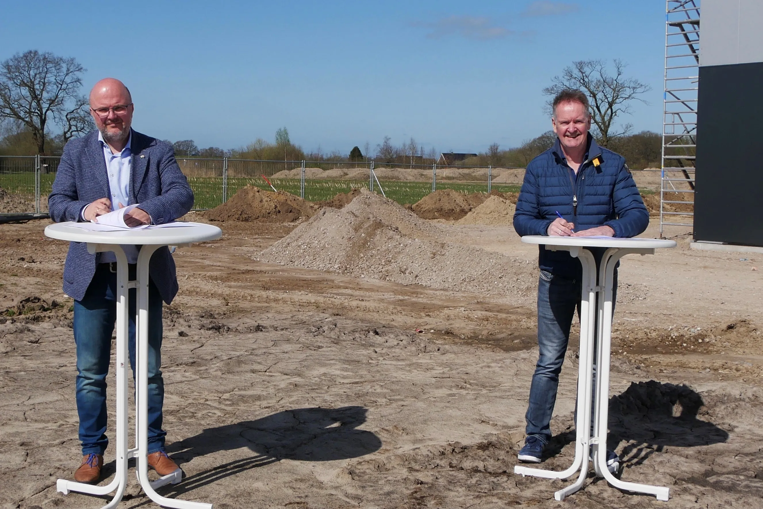 ondertekening overeenkomst jarola en gemeente coevorden