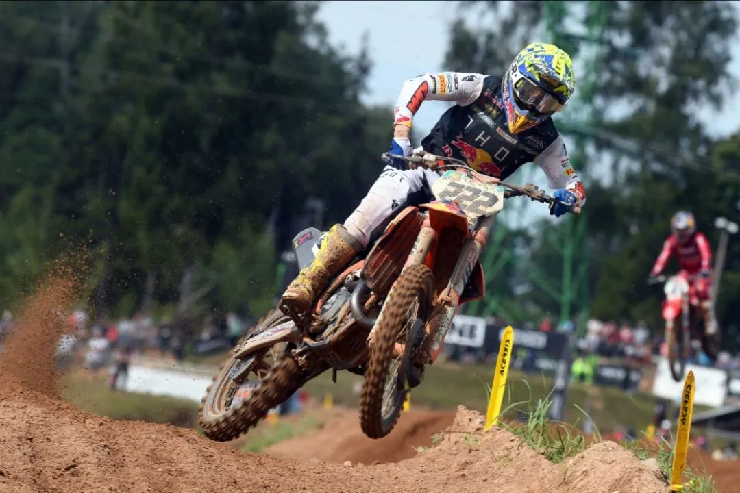 050330ae 6074 7091 b2d6 d9406c818e69 1