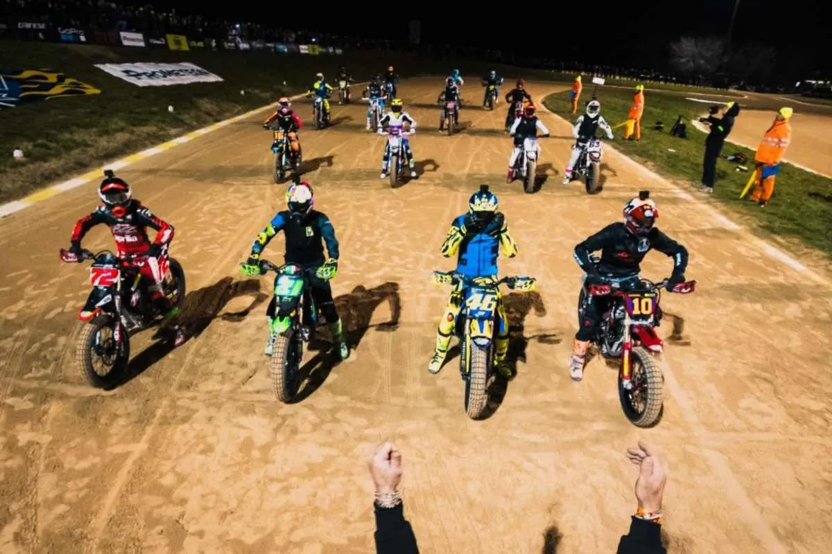 100 km dei campioni luca marini valentino rossi