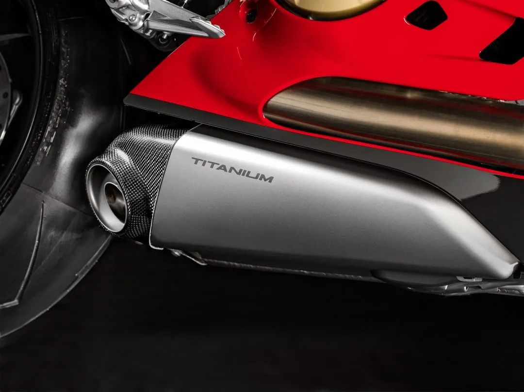 11 panigale r uc40902 preview e1619805862764