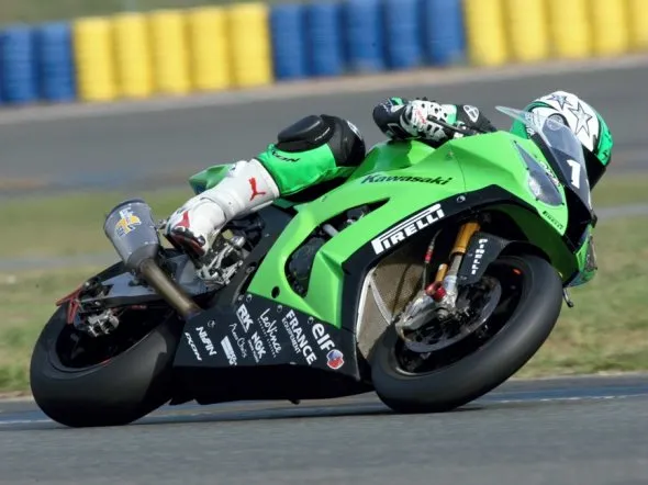 24 h lemans 2011 post night 1