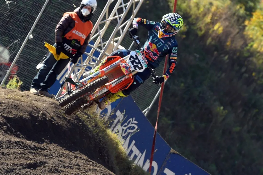 2f572846 00b5 4684 73d3 21a38575d1cd 1