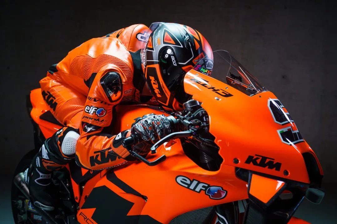374335 danilo petrucci 9 tech3 ktm factory racing motogp team presentation 2021 21 e1613143440746