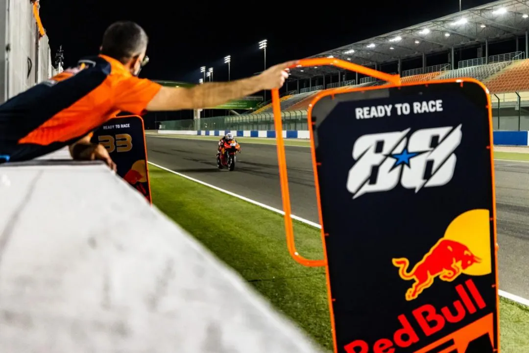 377431 miguel oliveira red bull ktm motogp rc16 qatar 06 03 2021 15gallery full top lg e1615643822999