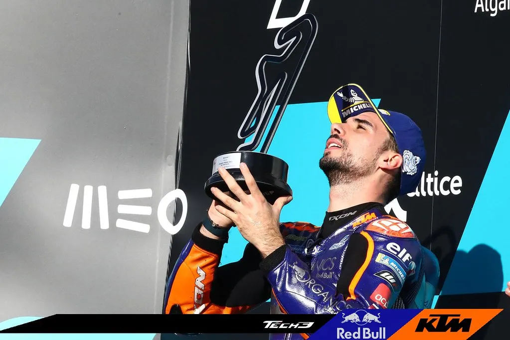 50633596192 585e2803e5 b