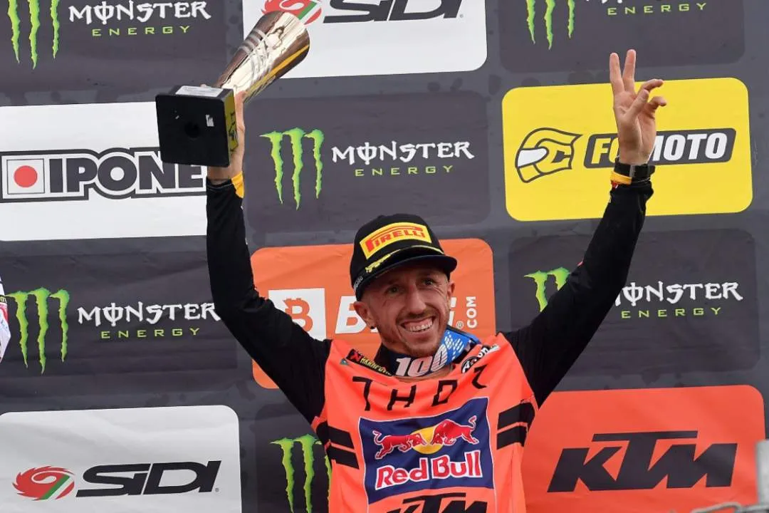 6f6eafa9 7b0a 922c 60ff aa3d51289dcb 1