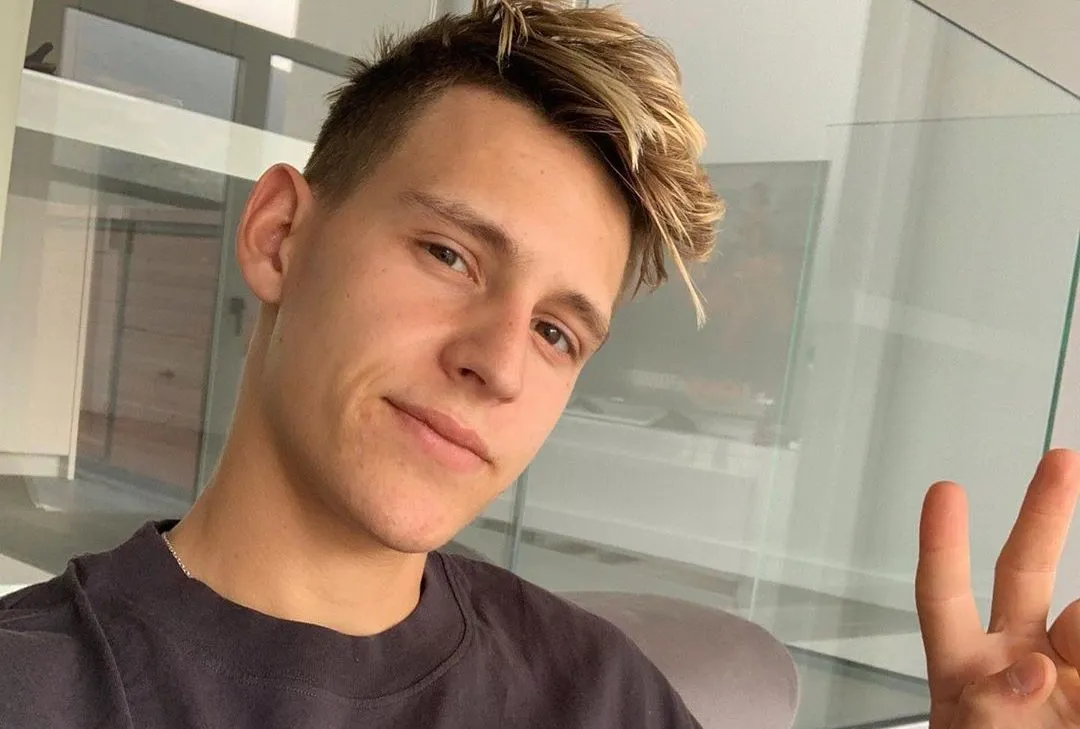 72ea0a4d fade 41e4 9fa2 c3814c7c1267 1