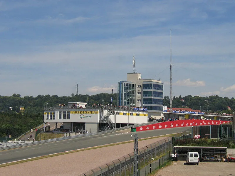 800px sachsenring 1
