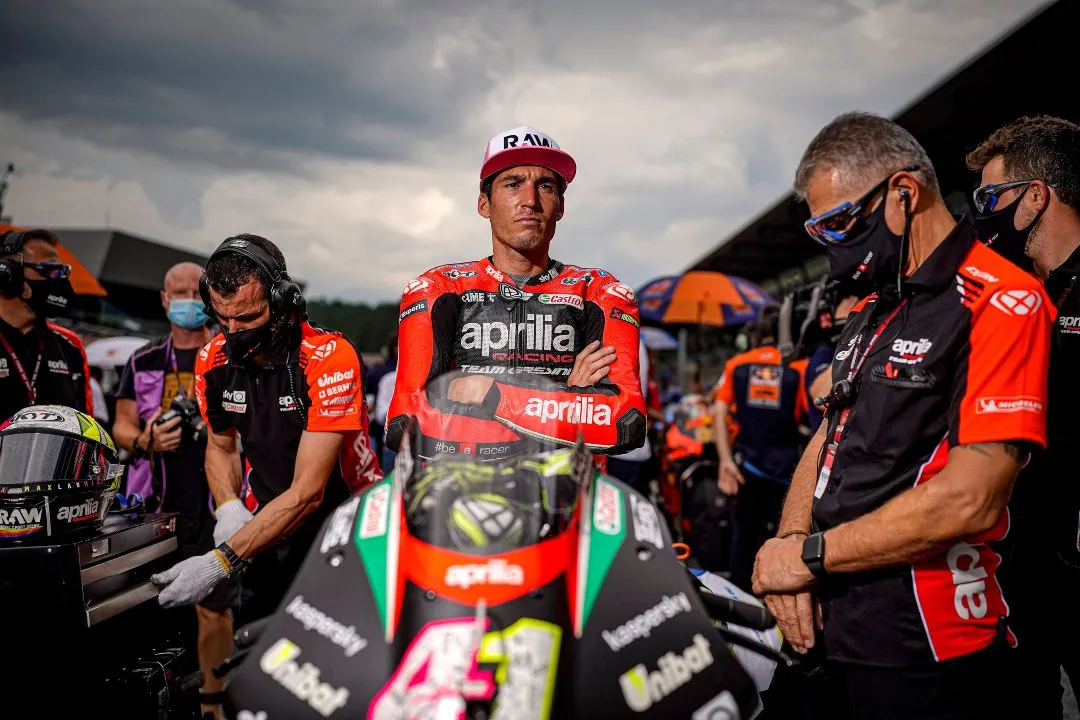 8e764221 4e00 a576 b06f aa73e2b03f16 1