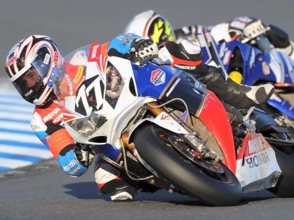 8h oschersleben review 2012