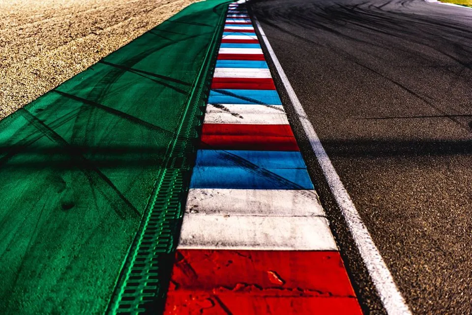 97089829 3366706756690332 331282784729432064 o