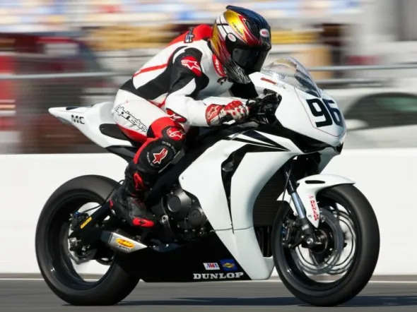 aaron gobert trifoglio racing daytona 2009