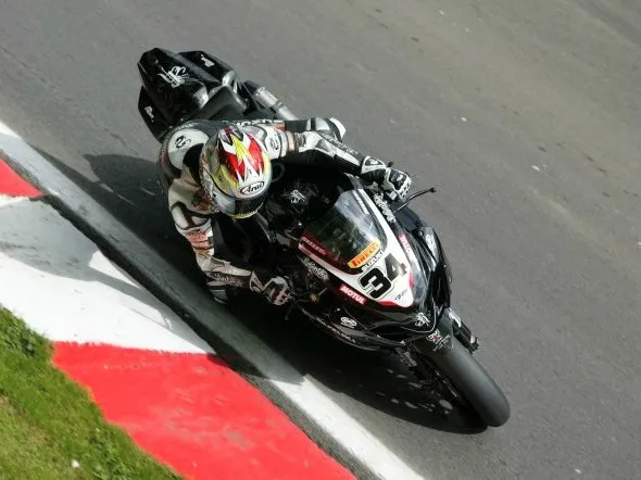 alastair seeley gsxr1000 bsb 2010