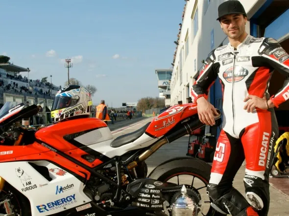 alex polita vallelunga ducati pitlane