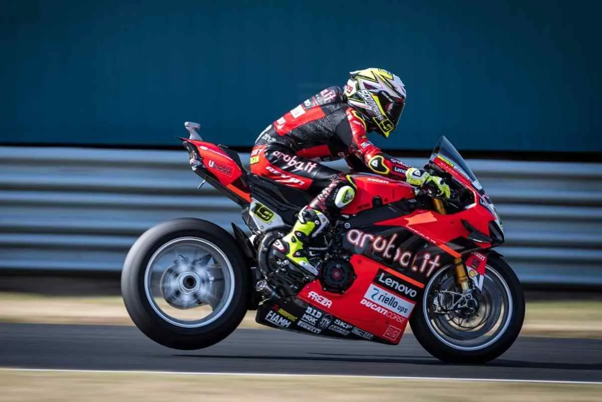 alvaro bautista 2