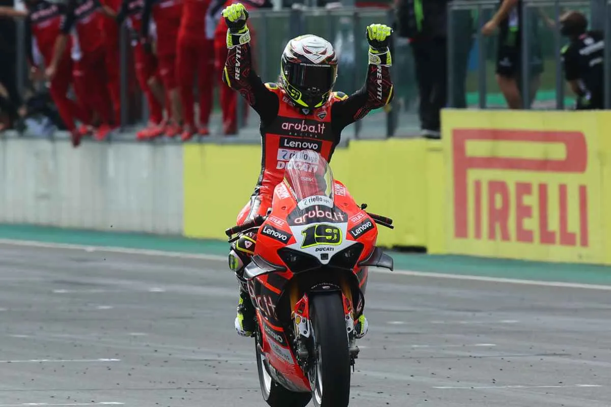 alvaro bautista 2