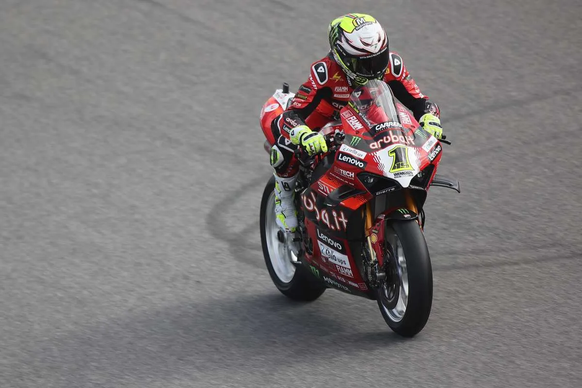 alvaro bautista 4