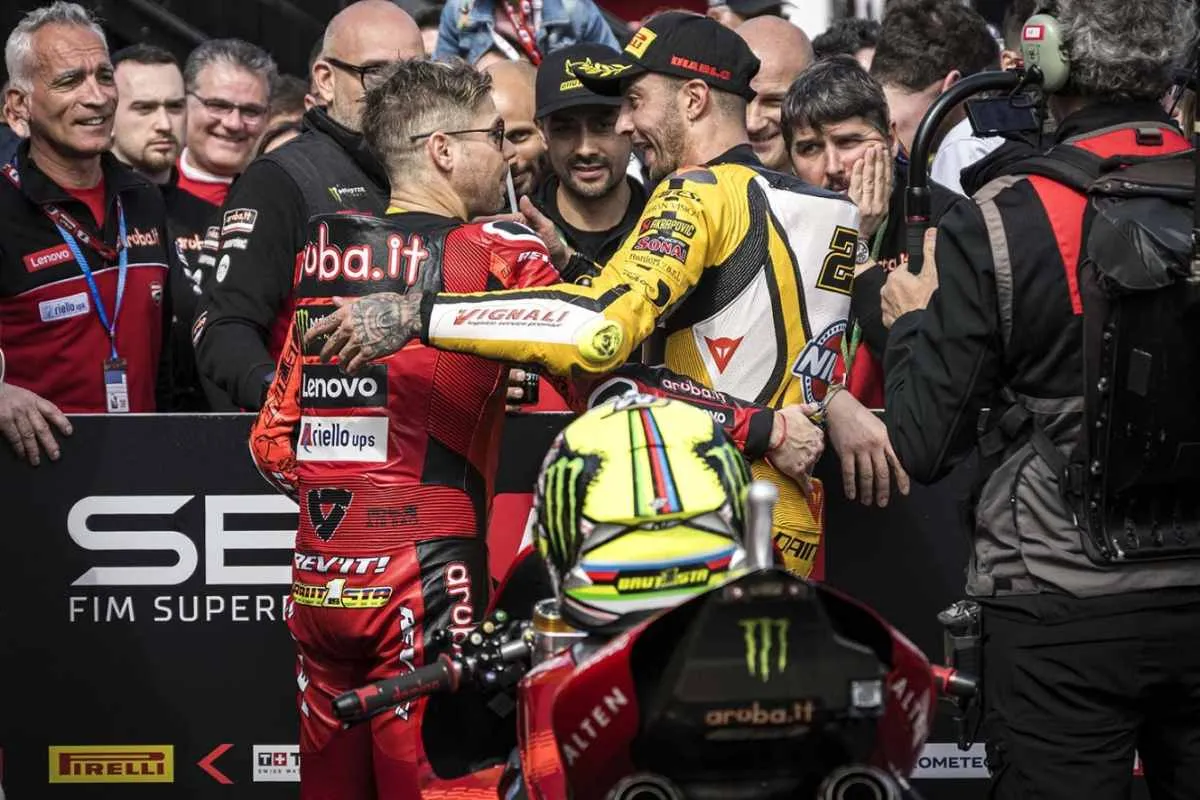 alvaro bautista andrea iannone