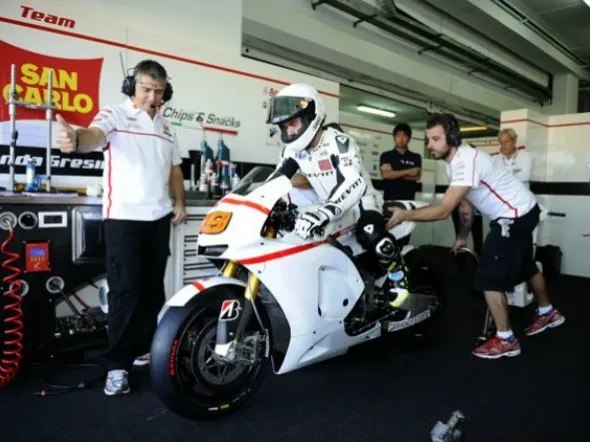 alvaro bautista box gresini 2011