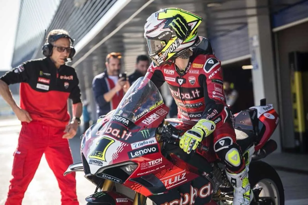 alvaro bautista ducati superbike