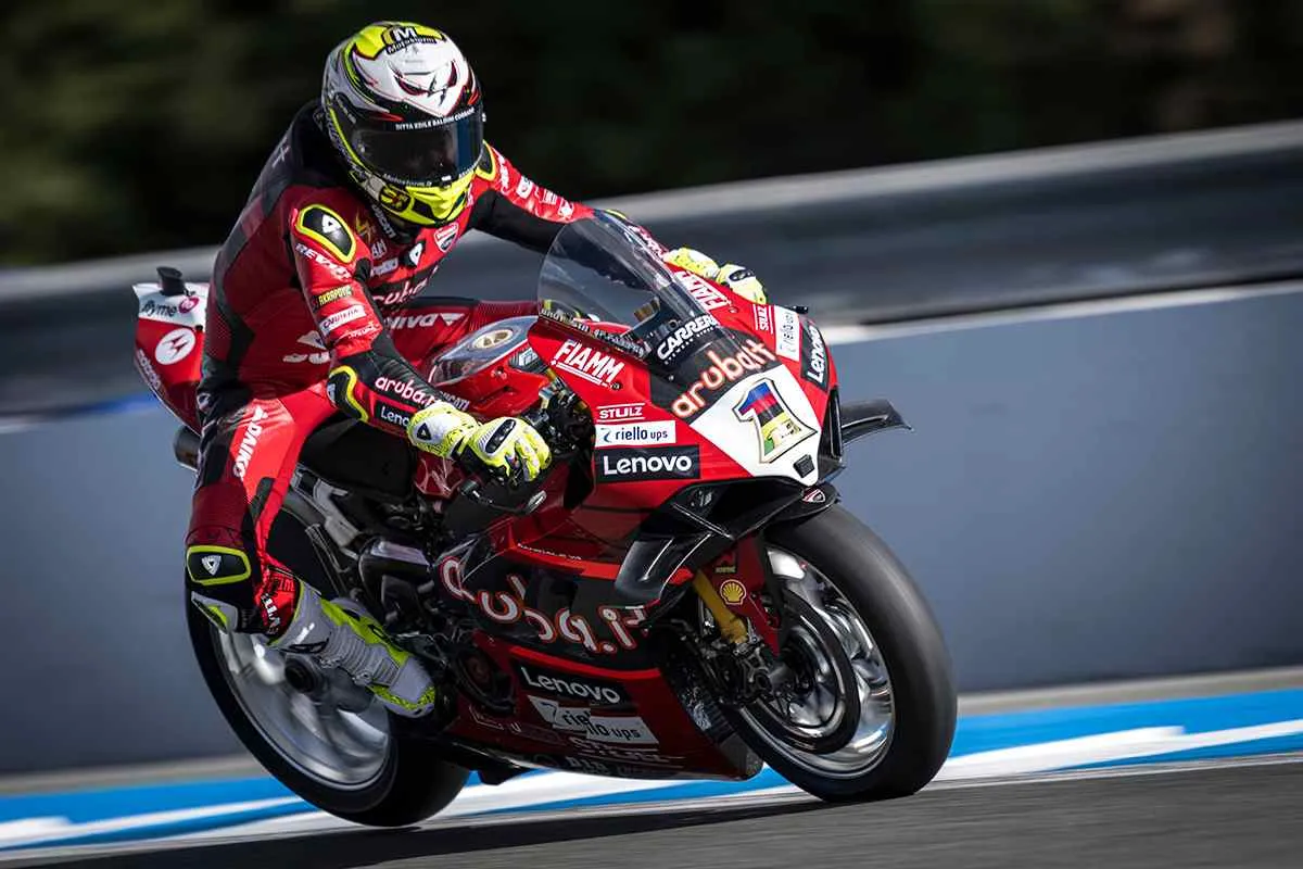alvaro bautista ducati superbike
