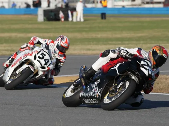 ama superbike daytona 2011 jordansuzuki