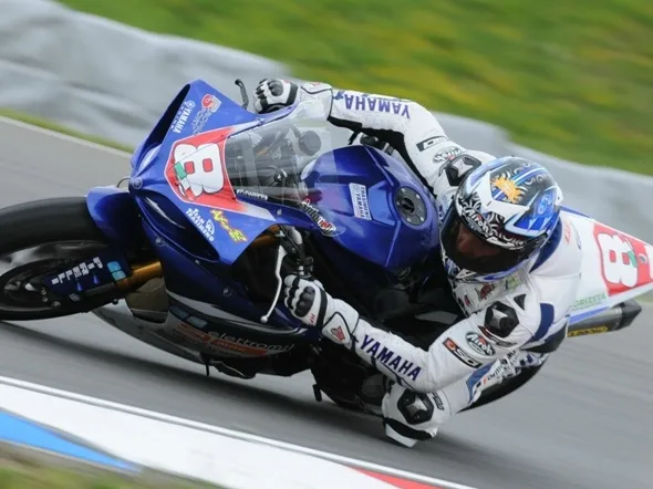 andrea antonelli yamaha trasimeno