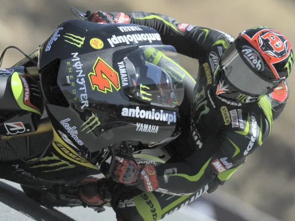 andrea dovizioso 2012 yamaha m1