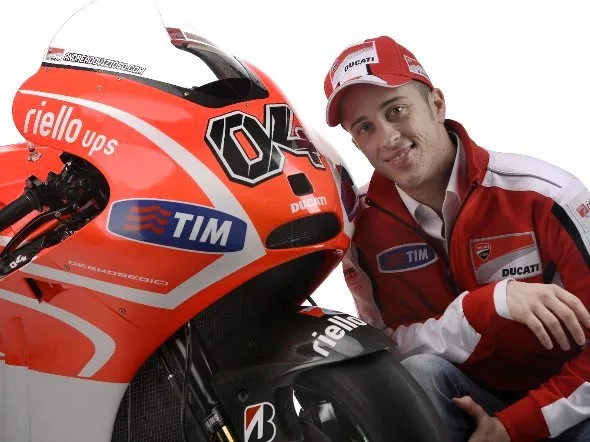 andrea dovizioso ducati desmosedici gp13 1