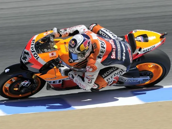 andrea dovizioso gara lagunaseca 2011 2