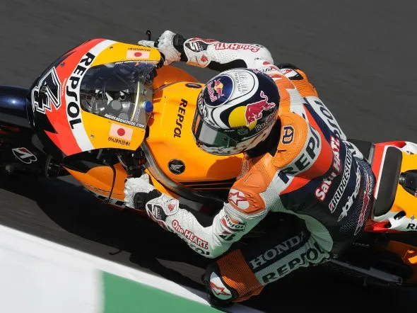 andrea dovizioso motogp race mugello 2011