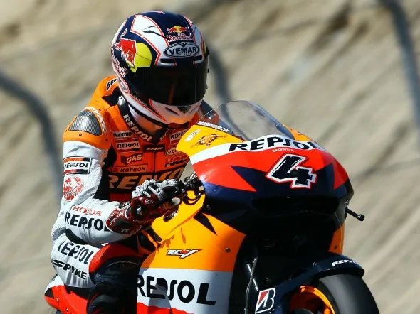 andrea dovizioso wheeling hondarc212v