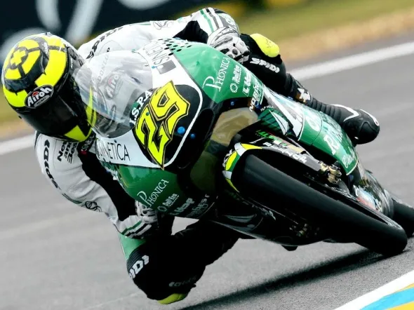 andrea iannone action 125cc lemans 2009