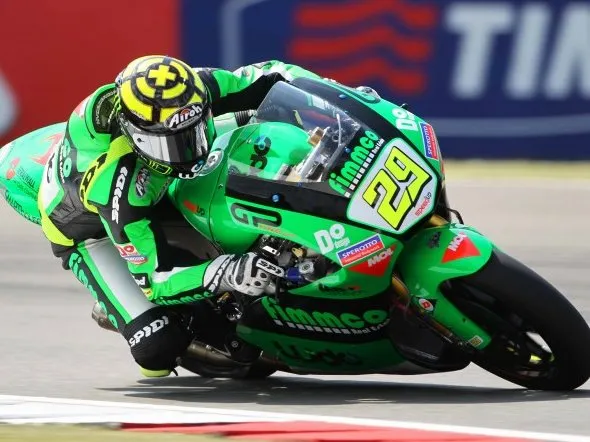 andrea iannone assen gara moto2 2010