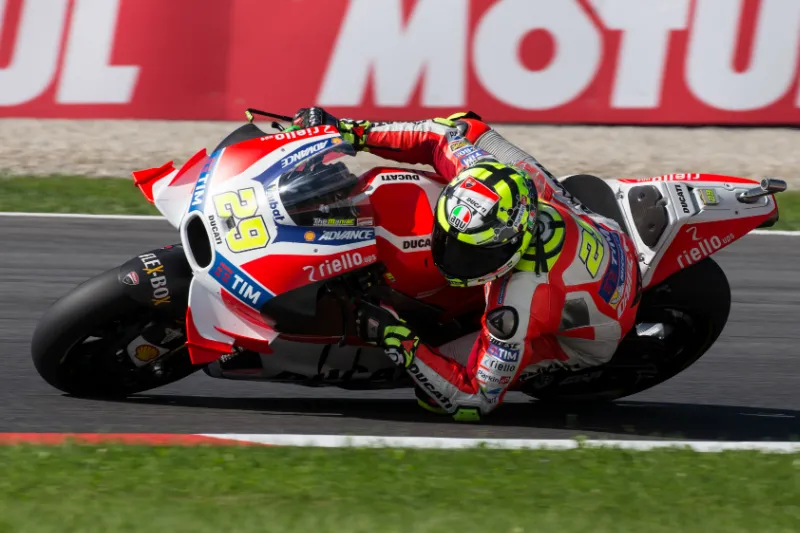 andrea iannone austriangp 2016