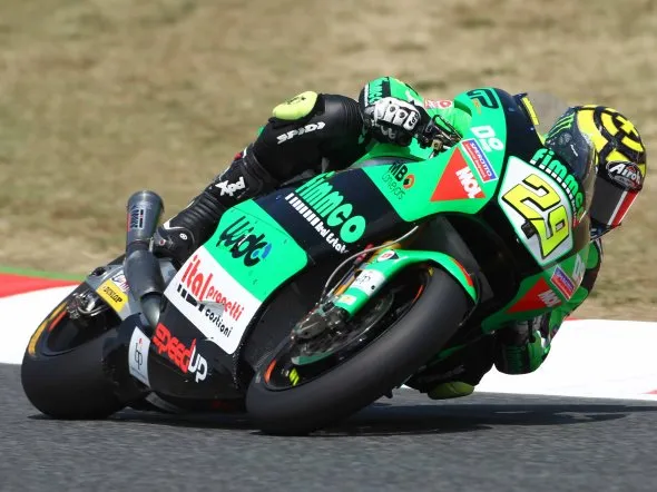 andrea iannone gara moto2 barcellona